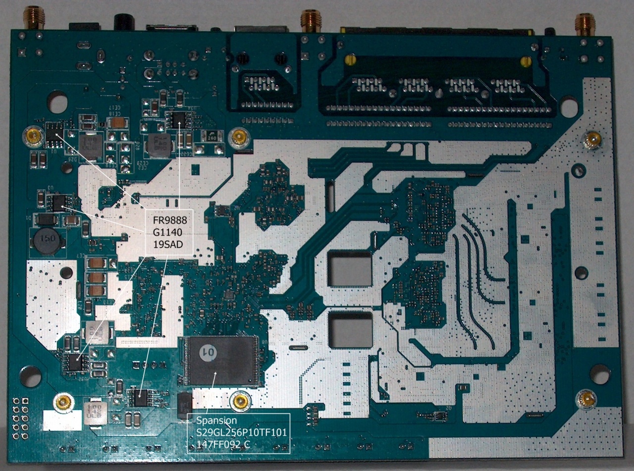 1280px Asus RT N66U vB1 Back Labels